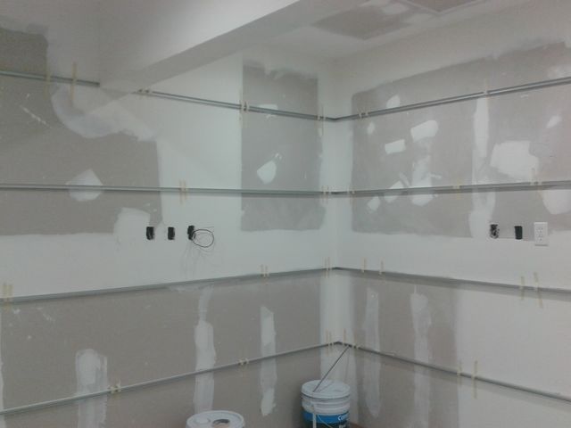 ENTRECALLES DE ALUMINIO, CANAL DE 1
