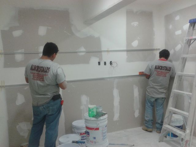 ENTRECALLES DE ALUMINIO, CANAL DE 1