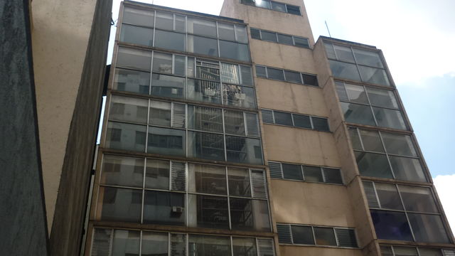 PREEXISTENCIA DE FACHADA POSTERIOR, EN MAL ESTADO