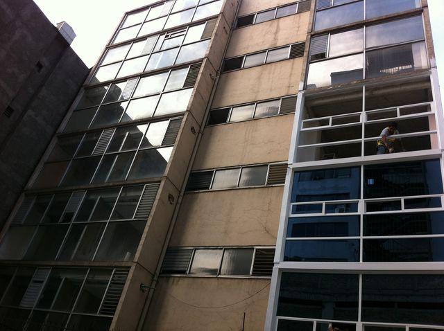 PREEXISTENCIA DE FACHADA POSTERIOR, EN MAL ESTADO